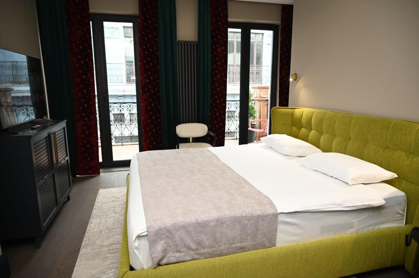 Hotel Retro Batumi Eksteriør bilde