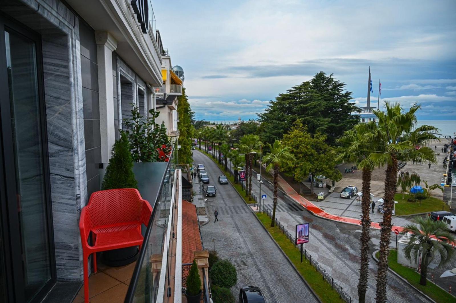 Hotel Retro Batumi Eksteriør bilde